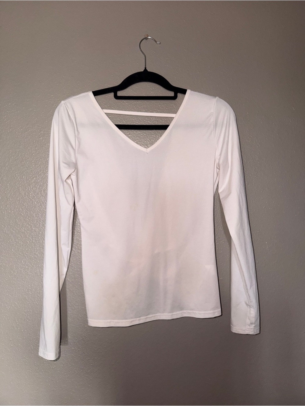 ZYIA Active White Twist Back Long Sleeve Performance Top Size Medium